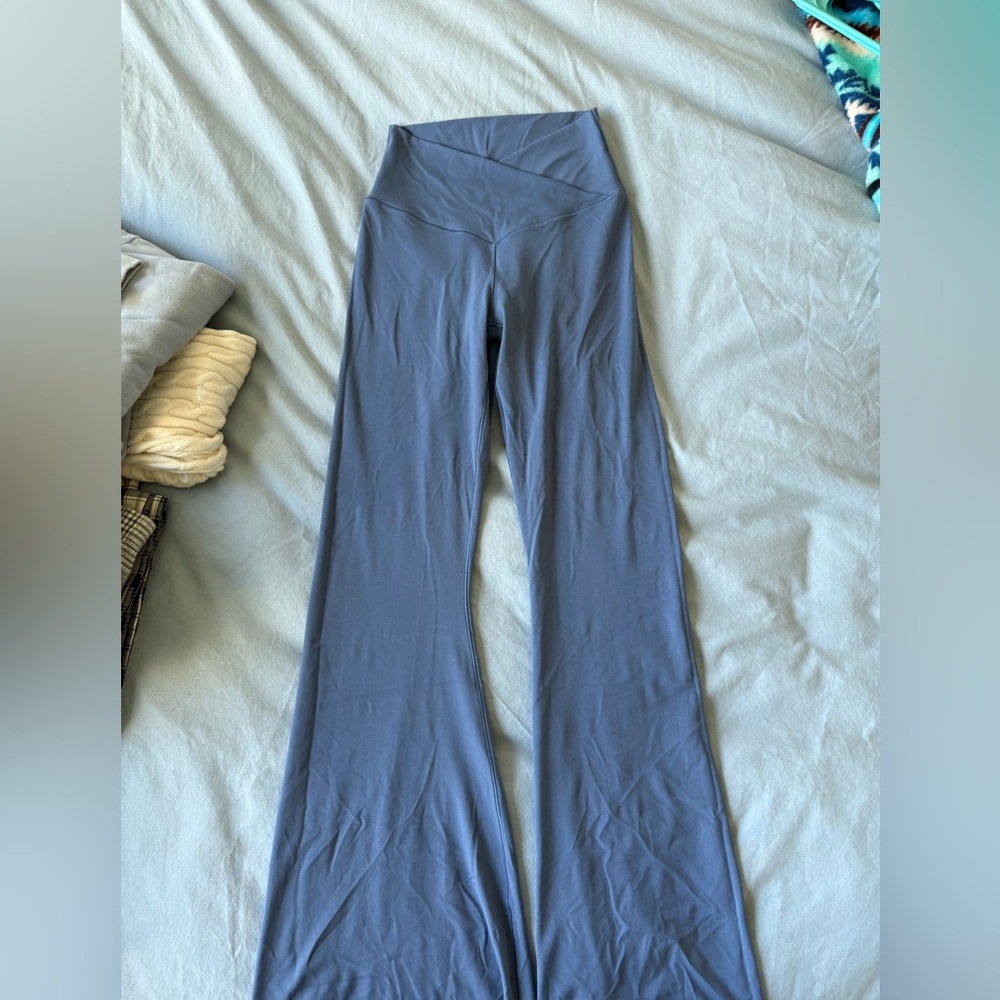 Aerie crossover flare leggings